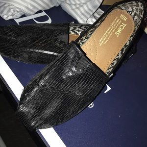 EUC black sequins toms